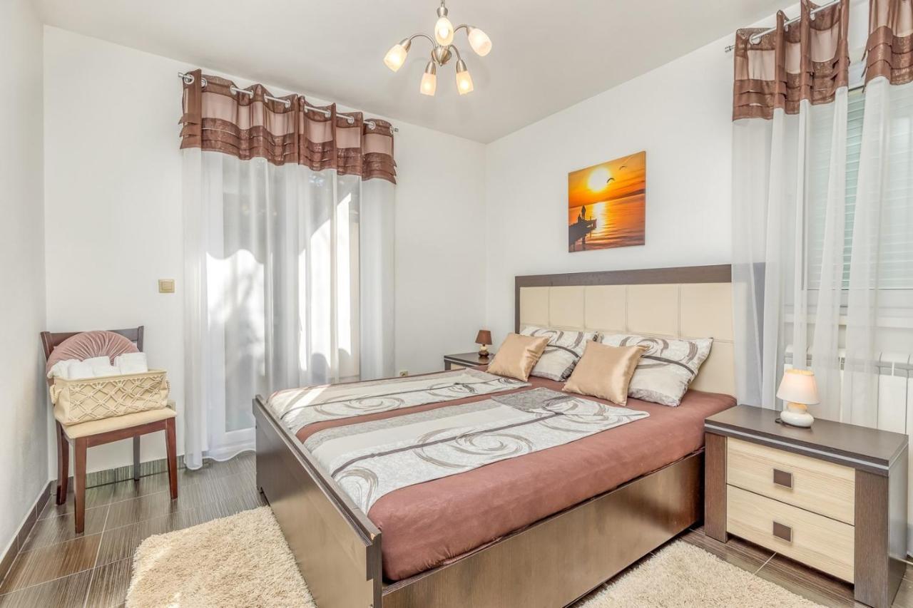 Apartments Kardumovic Kukci Extérieur photo