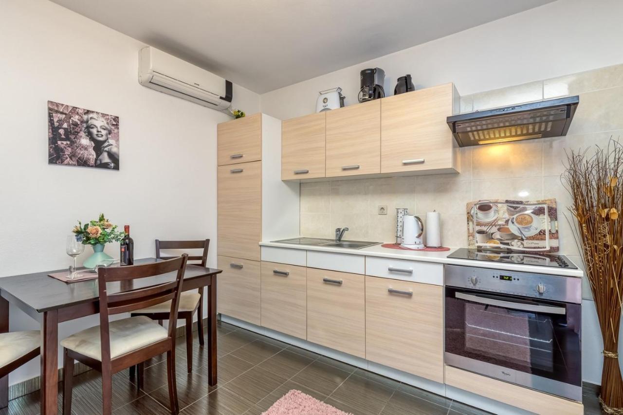 Apartments Kardumovic Kukci Extérieur photo